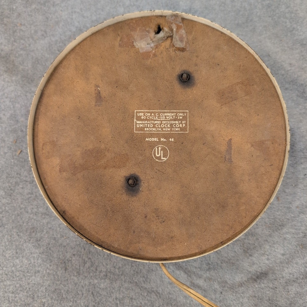 Vintage United Clock Corp Model 46 Electric Wall Clock Brooklyn NY Made in USA - Picture 6 of 7